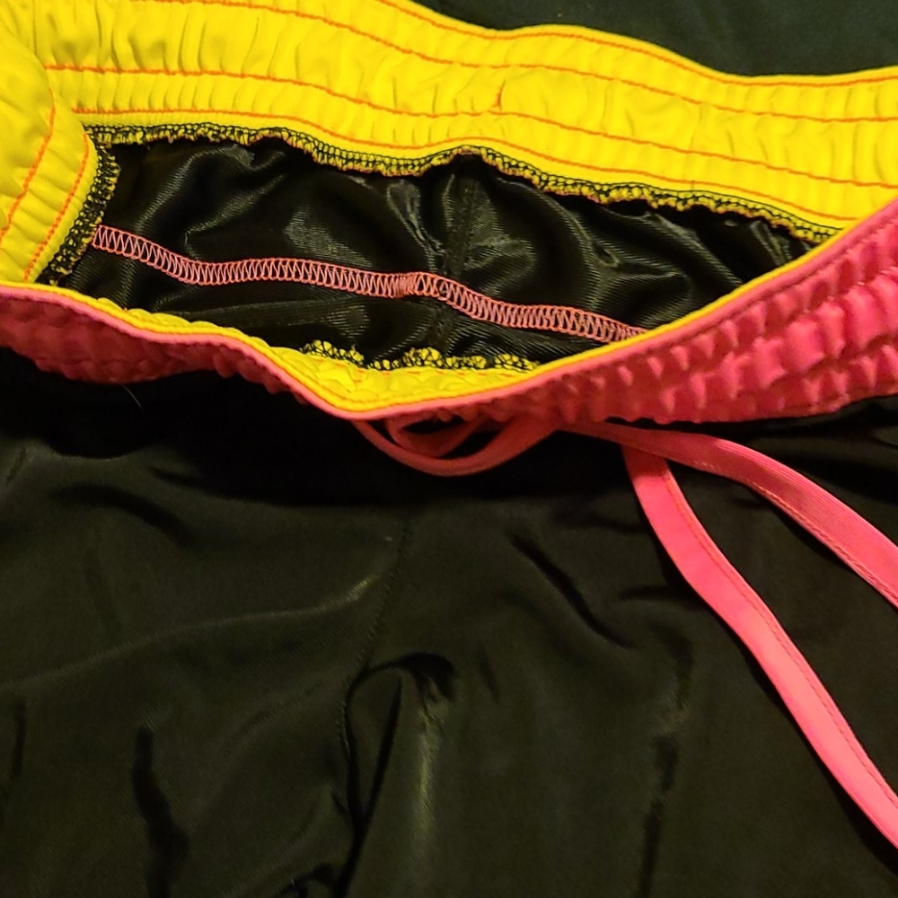 Xersion shorts - Picture 2 of 3